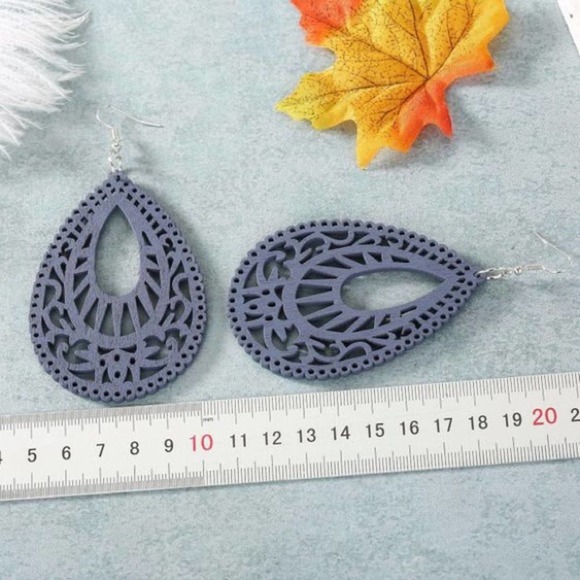 Trendy Blue Water Drop Carved Hollow Wood Earrings - Picture 2 of 5